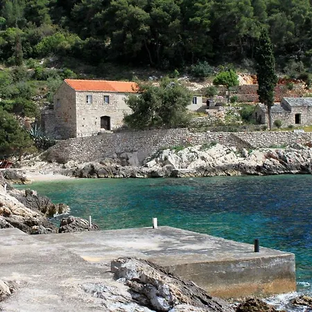 Secluded Fisherman's Cove Skozanje, Hvar - 19749 Feriehus